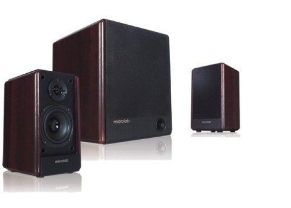 Microlab FC330 Aktivni drveni zvucnici 2.1 56W RMS(24W,2x16W), 3.5mm