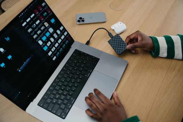 https://www.pccool.rs/images/products/big/276076.webp