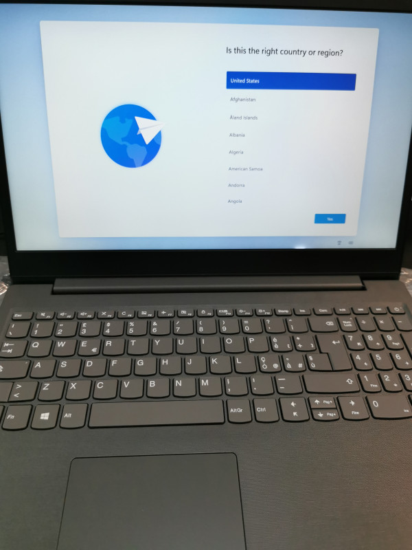 OUTLET - NB Lenovo V15-IIL i5-1035G18GBSSD 256GB15.6'' FHDWin11Pro