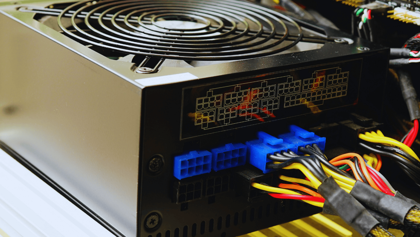 Izbor napajanja (PSU): Koliko vati mi zaista treba i kako izbeći greške?